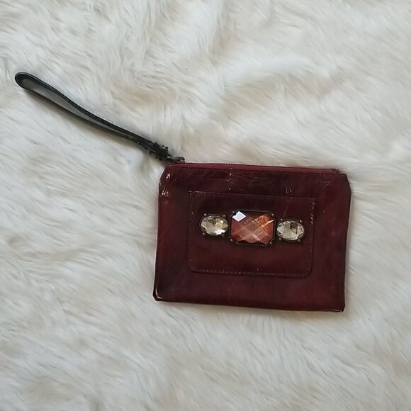 Simply Vera Vera Wang jeweled wristlet - Picture 1 of 8